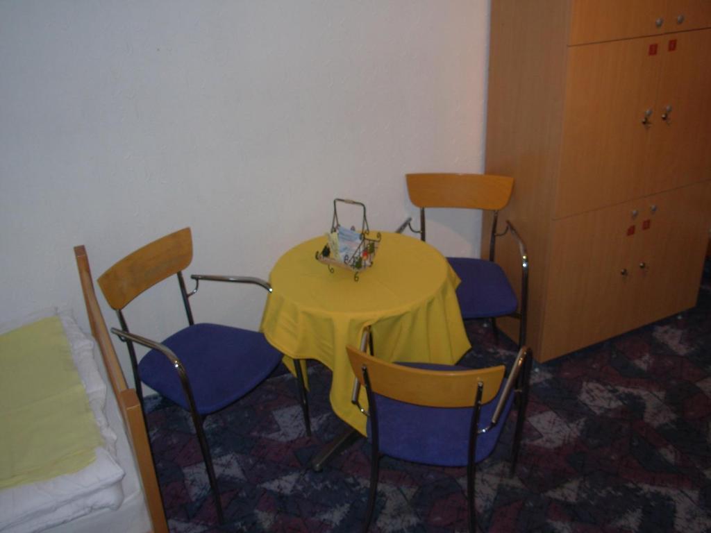 Hostel 021 Novi Sad Dış mekan fotoğraf